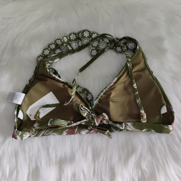 *NWT* Time and Tru Floral Halter Bikini Top - Picture 4 of 6